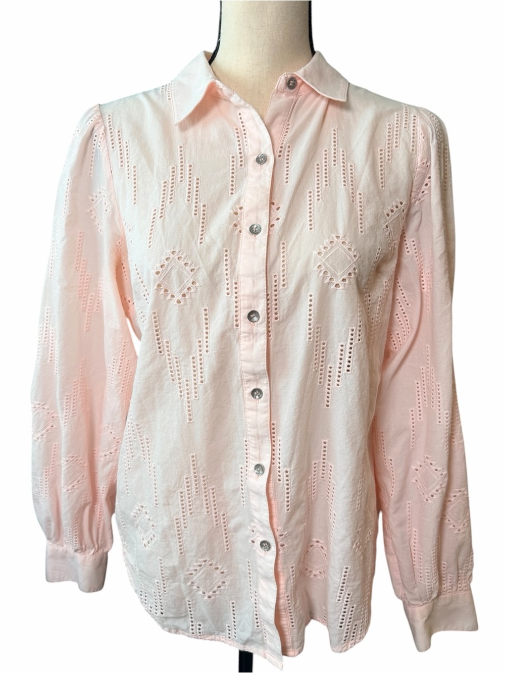 Ariat Romantic Eyelet Button Down Shirt Blouse Icy Pink Cotton Size Medium